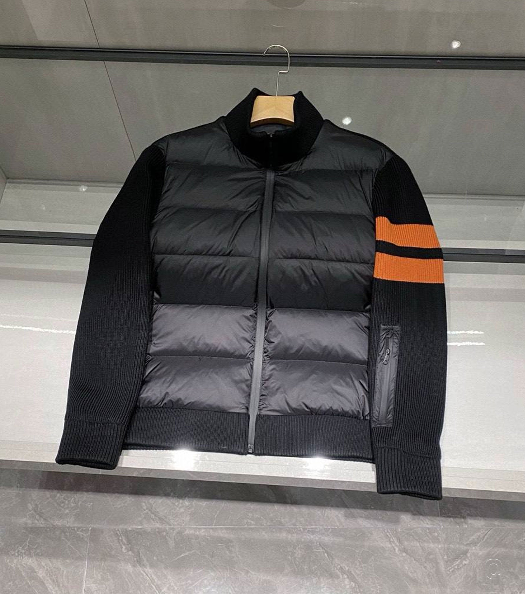 Men  HYBRID ZIPPER SWEATER